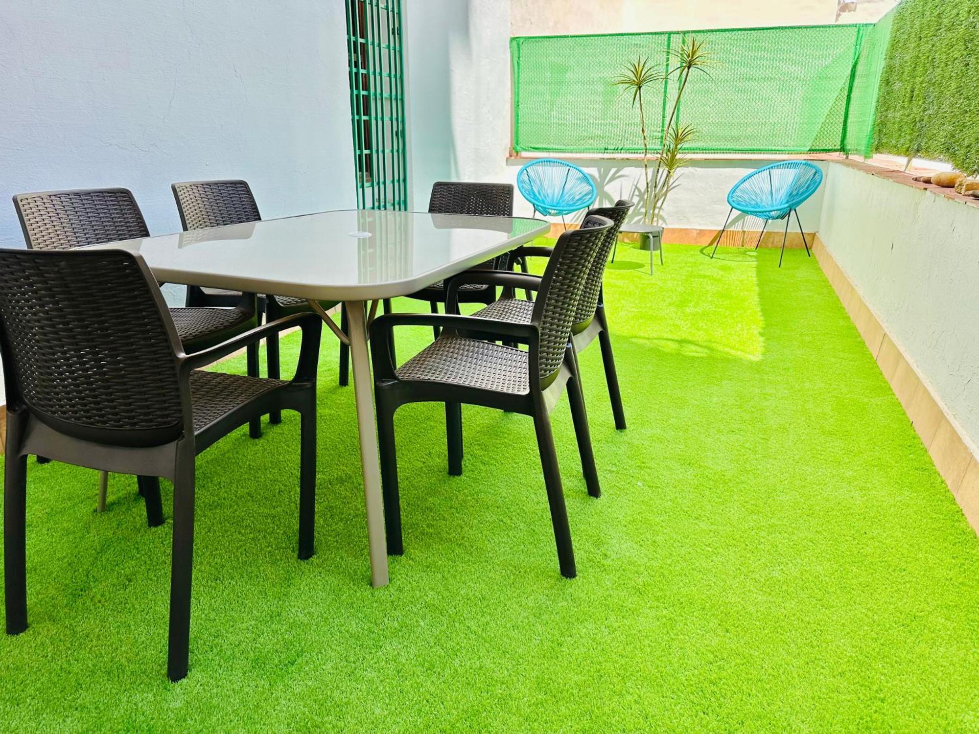 La Ibiza Del Pilar Apartment Zaragoza Ngoại thất bức ảnh