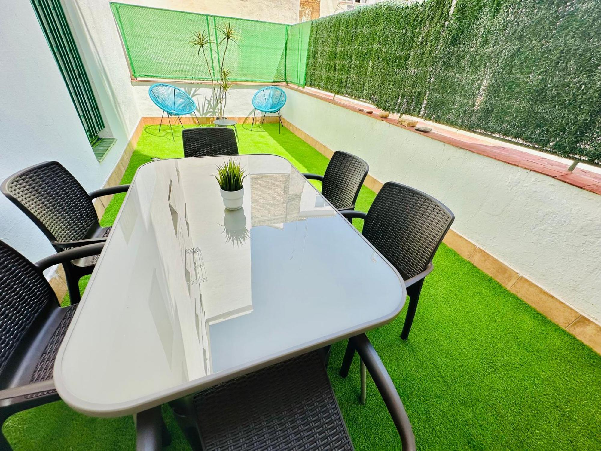 La Ibiza Del Pilar Apartment Zaragoza Ngoại thất bức ảnh