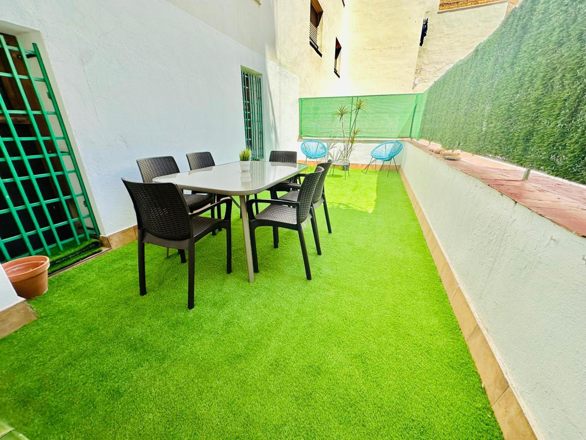 La Ibiza Del Pilar Apartment Zaragoza Ngoại thất bức ảnh